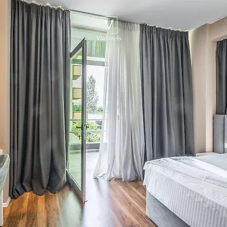 Vh Eurostar Congress & 4* Tiran